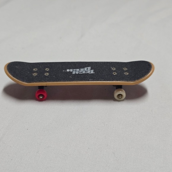 Rare set of four Tech Deck Collector Series Wood Handboards of Santa Cruz  Skateboard Pro skaters: Rob Roskopp, Jeff Kendall, Steve Alba, & Jason  Jesse. A unique and memorable skateboard items. For レア テックデックコレクターシリーズ サンタクルーズ